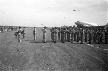 Overdracht van het commando over de Militaire Luchtvaart van kolonel PJ de Bro, Bestanddeelnr 6887