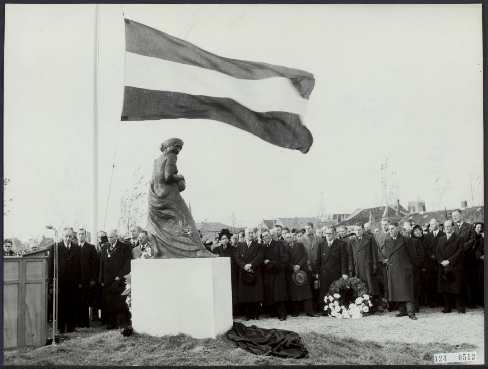 Overstromingen, nationale rouw, Bestanddeelnr 124-0512