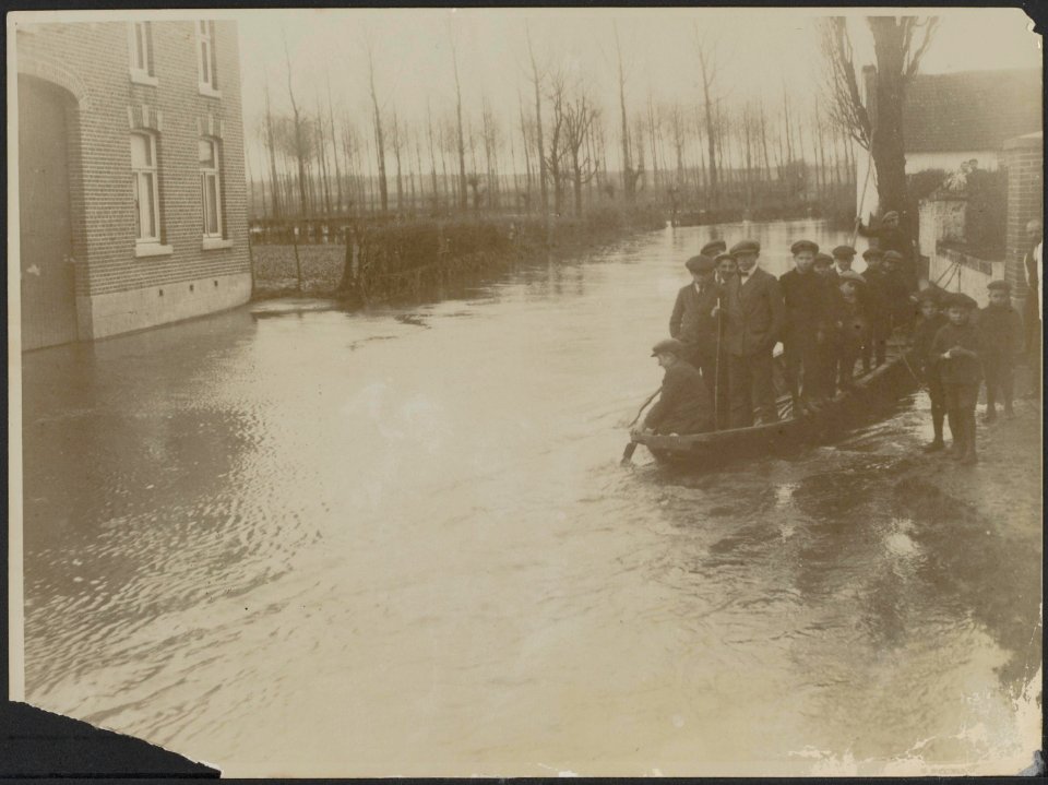 Overstroming der Maas bij Maastricht., Bestanddeelnr 158-2112