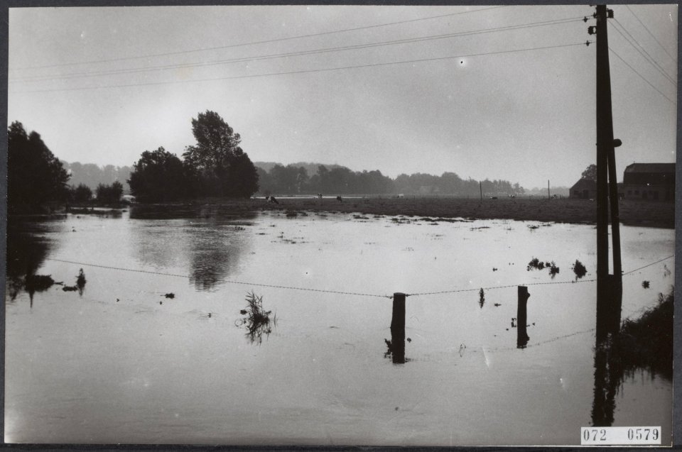 Overstromingen, regen, Bestanddeelnr 072-0579