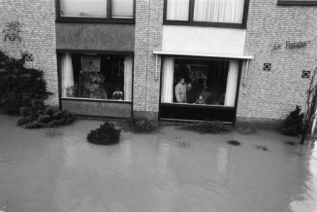 Overstromingen in Limburg in het dorpje Itteren, Bestanddeelnr 932-8628