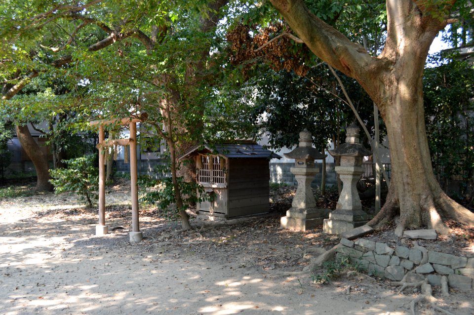 Oyatsuhime-jinja keidaisha