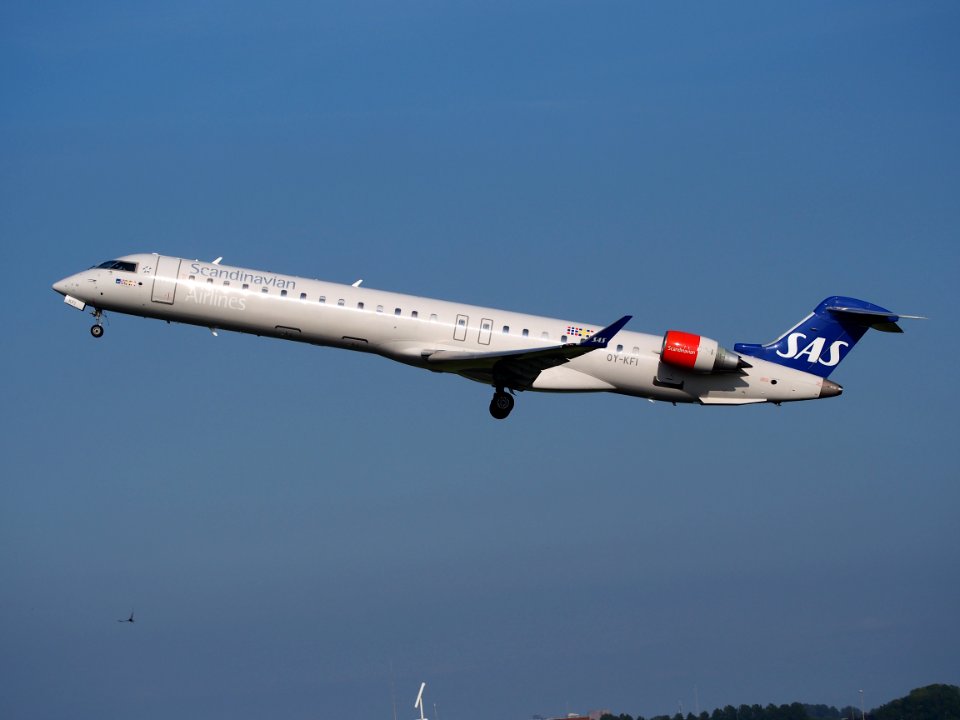 OY-KFI SAS Scandinavian Airlines Canadair CL-600-2D24, takeoff from Schiphol (AMS - EHAM), The Netherlands, 17may2014, pic-4
