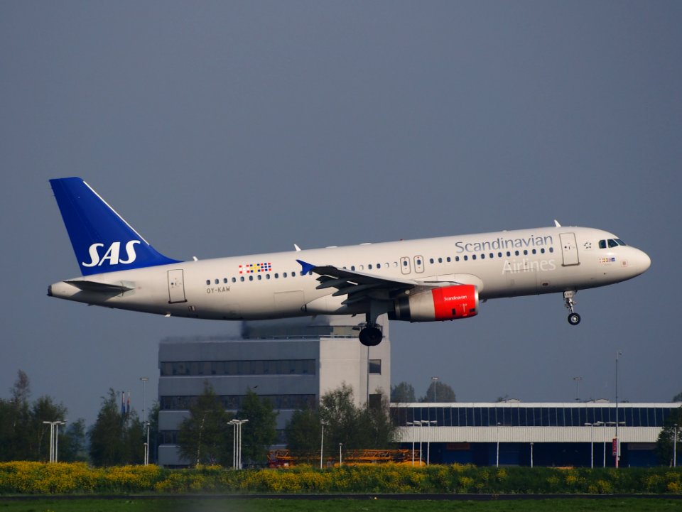 OY-KAW landing at Schiphol (AMS - EHAM), The Netherlands, pic2