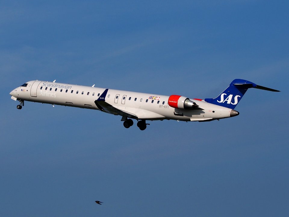 OY-KFI SAS Scandinavian Airlines Canadair CL-600-2D24, takeoff from Schiphol (AMS - EHAM), The Netherlands, 17may2014, pic-5