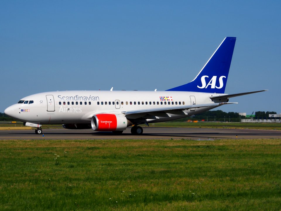 OY-KKS SAS Scandinavian Airlines Boeing 737-683 - cn 28322, taxiing 21july2013 pic-002