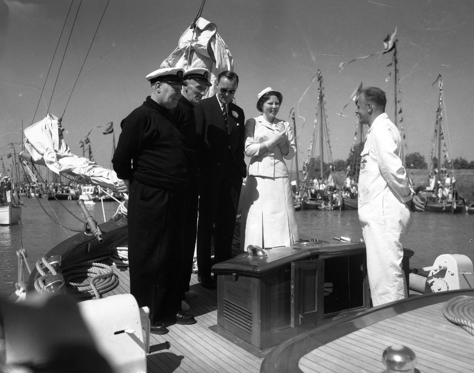Overdracht van de Groene Draeck aan Prinses Beatrix, Bestanddeelnr 908-6810
