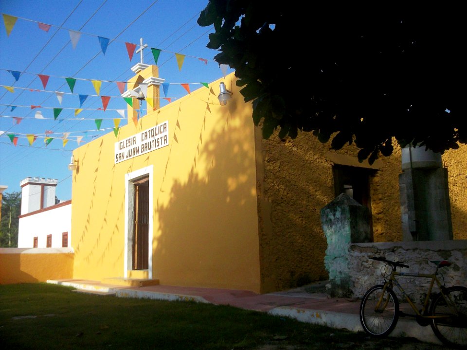 Oxtapacab, Yucatán (01)