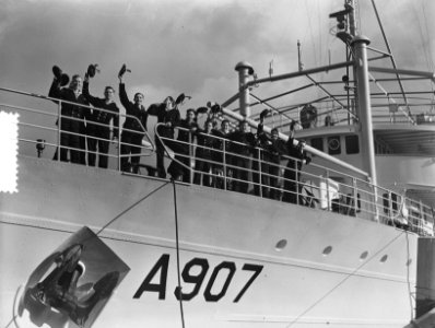 Overdracht opnemingsvaartuig Hr. Ms. Snellius aan Koninklijke Marine, Bestanddeelnr 904-9577