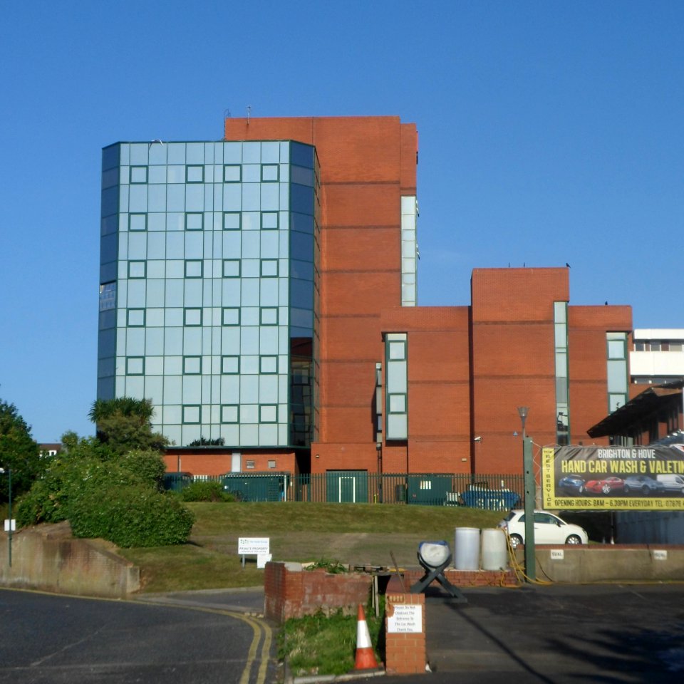 P&H House, 106–112 Davigdor Road, Hove (July 2014)