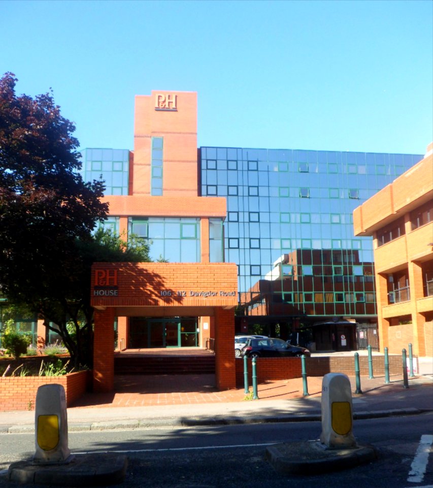 P&H House, 106–112 Davigdor Road, Hove (August 2017)