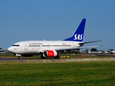 OY-KKS SAS Scandinavian Airlines Boeing 737-683 - cn 28322, taxiing 21july2013 pic-001