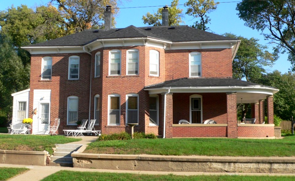 Oversen house (Sioux City) from S 1