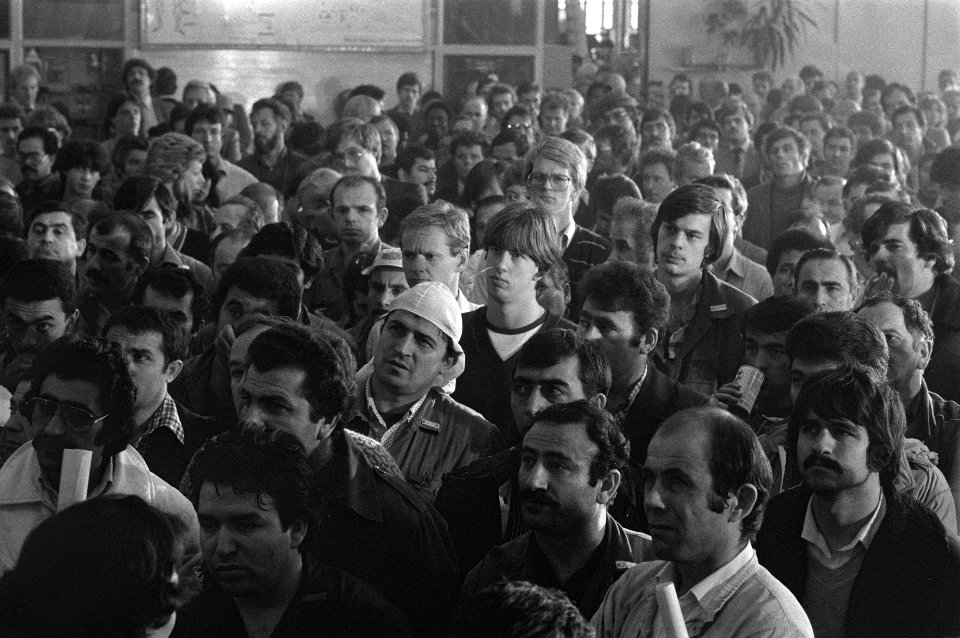 Overzicht Ford-werknemers in de kantine, Bestanddeelnr 931-8216