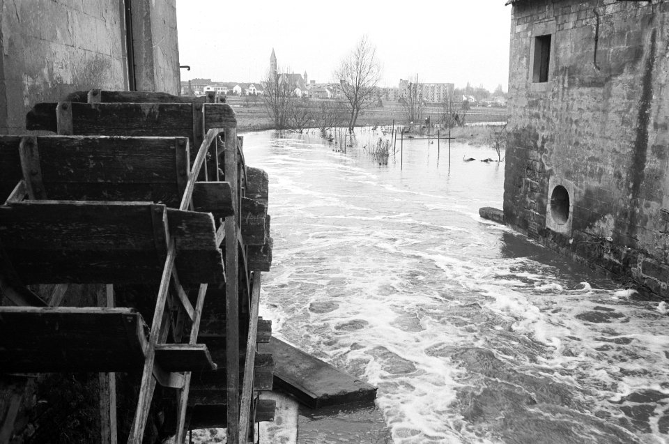 Overstroming Jekerdal bij Maastricht, het overstroomde Jekerdal, Bestanddeelnr 914-9069