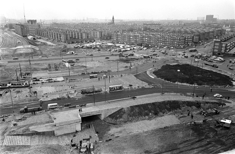 Overzicht van Coentunnel-aanvoerwegen vanaf GAK-gebouw, Bestanddeelnr 919-0593