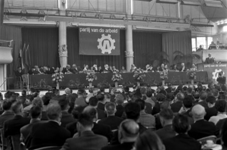 Overzicht van de congreszaal, Bestanddeelnr 919-7801