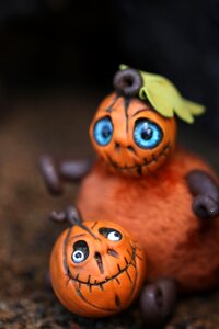 Figures miniatures orange