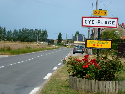 Oye-Plage (Pas-de-Calais) city limit sign
