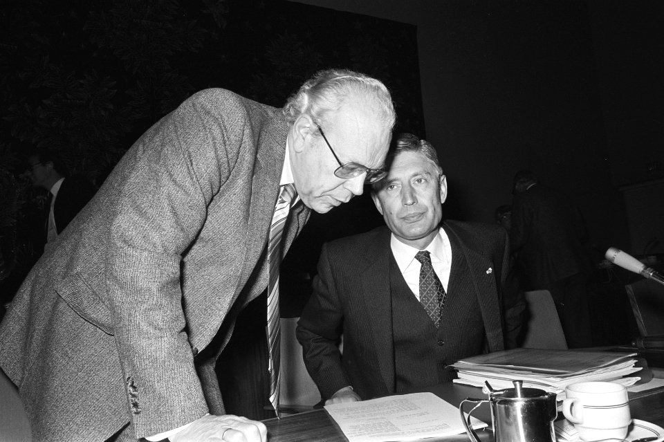 Overleg regering, vakbonden en werkgevers over arbeidsvoorwaardenbeleid 1981 in , Bestanddeelnr 931-0983