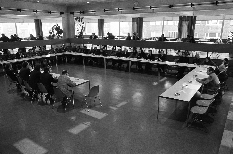 Overzicht van de vergaderzaal, Bestanddeelnr 927-0344