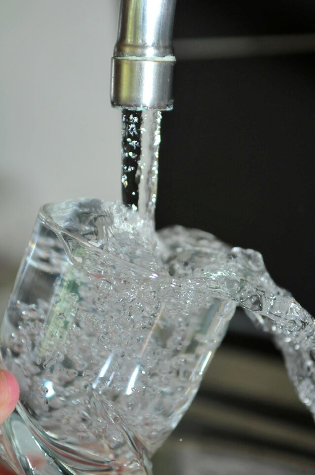 Water glass faucet