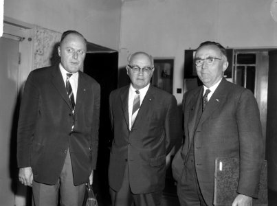 Overleg op Ministerie van Sociale Zaken over loon en prijsbeleid drs Pels Boelg, Bestanddeelnr 915-5677
