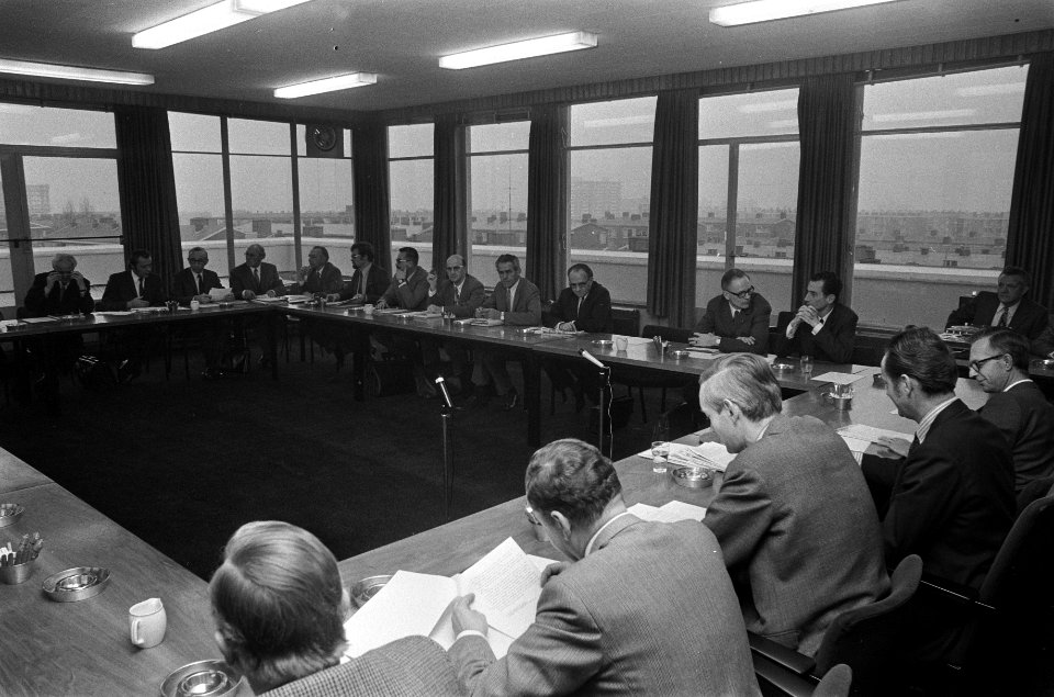 Overleg regeringsdelegatie met vertegenwoordigers van werkgeversverenigingen, Vo, Bestanddeelnr 925-2031