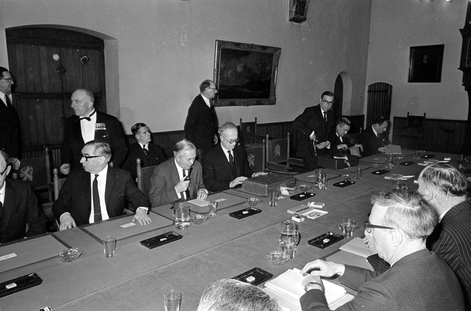 Overleg tussen Engeland en Nederland te Den Haag , overzichten, Bestanddeelnr 920-1154