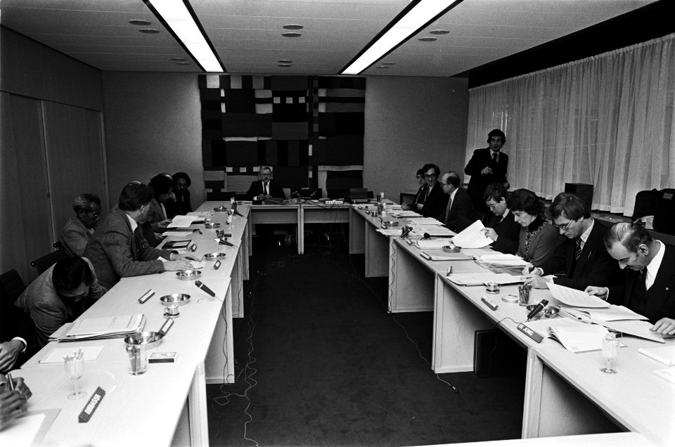 Overleg regeringsdelegatie met gemengd Nederlands Molukse commissie Kobben, Bestanddeelnr 929-6276
