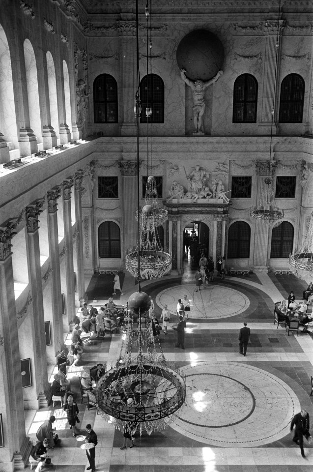 Overzicht van de Burgerzaal in het Paleis op de Dam, Bestanddeelnr 922-5887