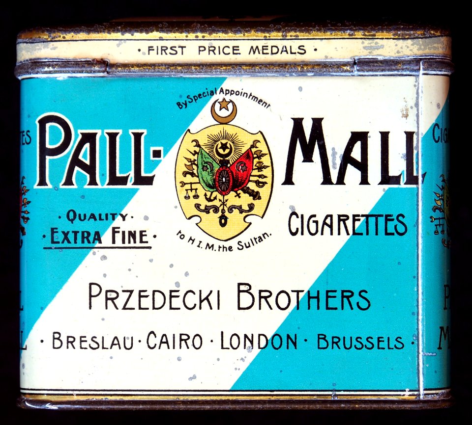 Pall-Mall blauw and white cigarettes tin, black
