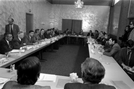 Overleg over CAO-zuivelindustrie in Utrecht, overzicht, Bestanddeelnr 926-3556