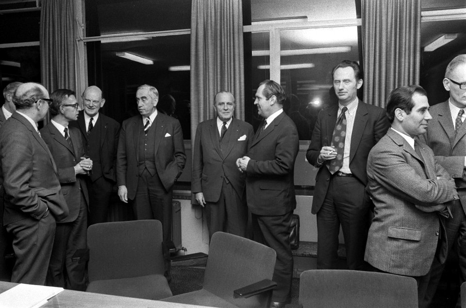 Overleg regeringsdelegatie met vertegenwoordigers van werkgeversverenigingen, Vo, Bestanddeelnr 925-2029