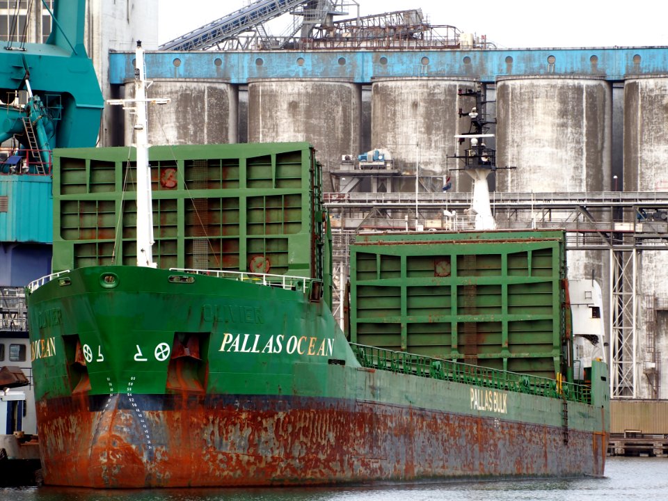 Pallas Ocean - IMO 8515283 - Callsign 8PVF at the Neptunushaven, Port of Amsterdam