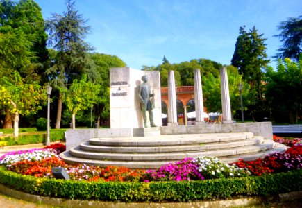 Pamplona - Parque de la Media Luna, Monumento a Pablo Sarasate 01