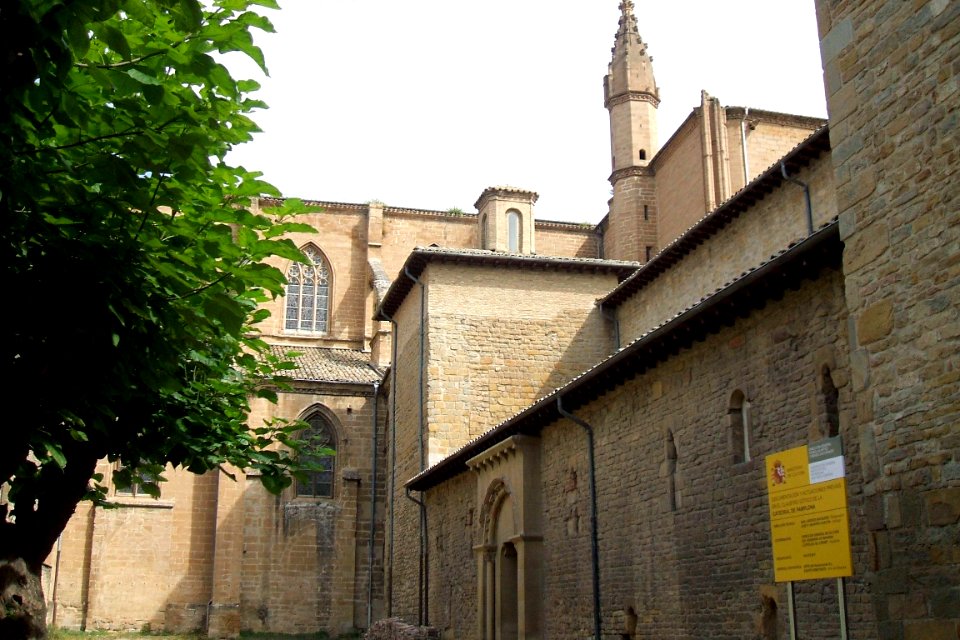 Pamplona - Catedral, exterior 01