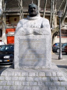 Pamplona - Monumento a Hemingway