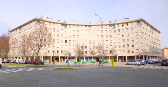Pamplona - Plaza de José Miguel de Barandiarán