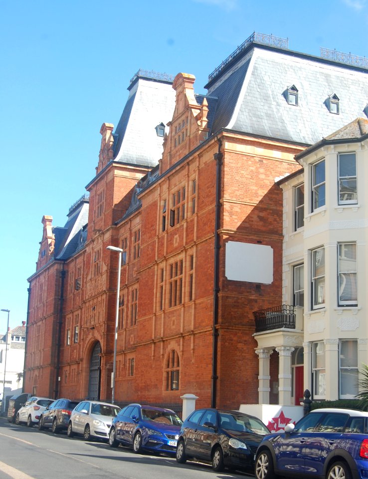 Palmeira Yard, 75 Holland Road, Hove (NHLE Code 1187561) (September 2019) (3)