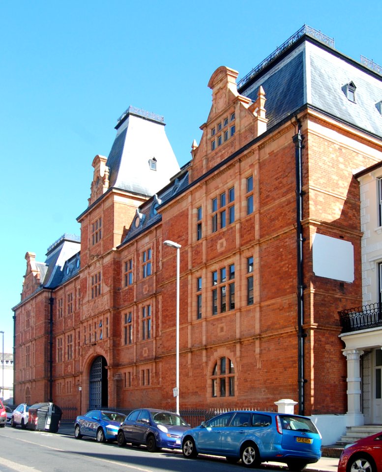 Palmeira Yard, 75 Holland Road, Hove (NHLE Code 1187561) (September 2018) (2)