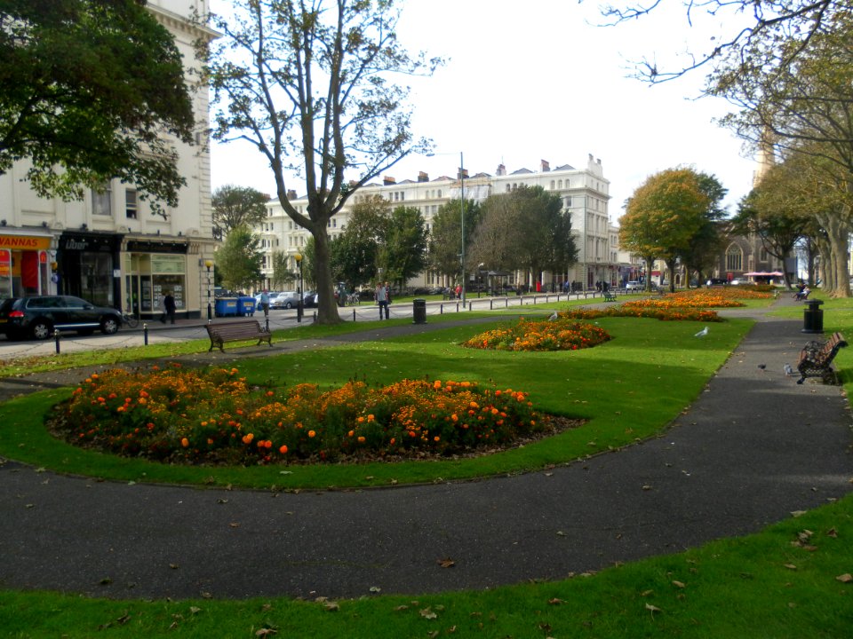 Palmeira Square Gardens, Hove (October 2012) (1)