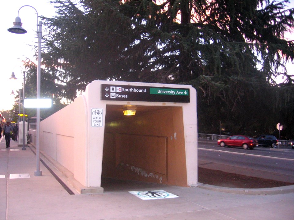 Palo Alto Station 1295 07