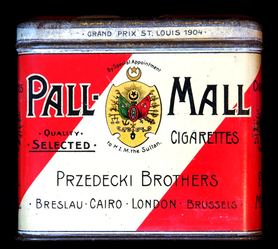 Pall-Mall red and white cigarettes tin, front