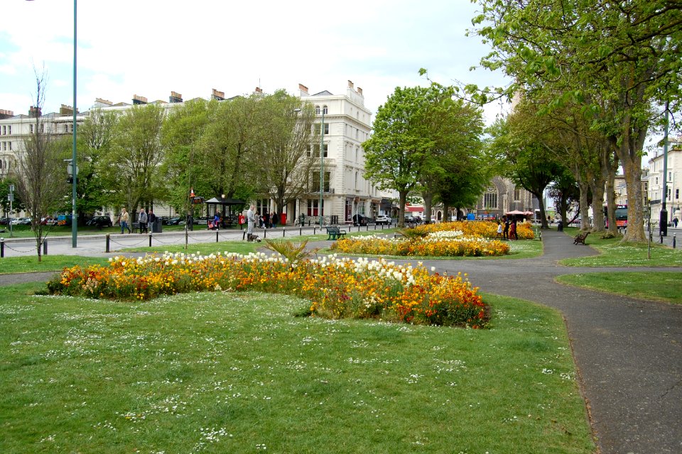 Palmeira Square Gardens, Hove (May 2019)
