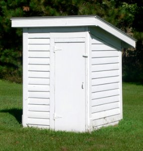 Palestine Church (Marshall Co) outhouse 1