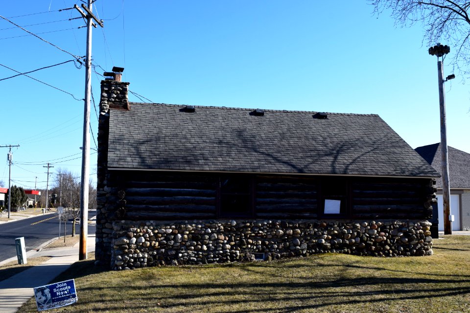 Palmyra Boy Scout Cabin from side