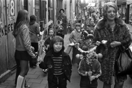 Palmpasen-optocht in de Jordaan, Bestanddeelnr 926-3459
