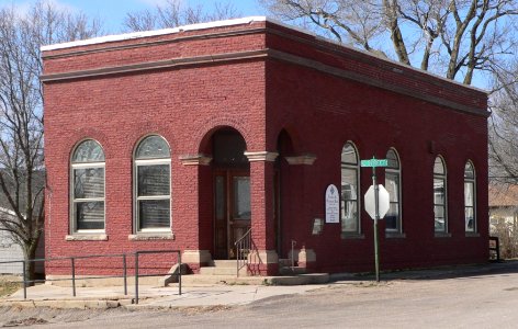 Palmyra, Nebraska Farmers and Merchants Bank from NE 1
