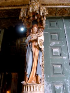 Pamplona - Catedral, claustro, Puerta del Amparo 1